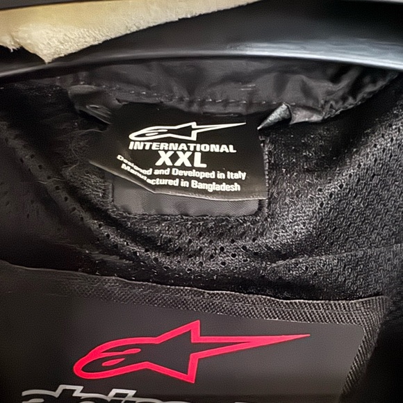 Alpinestars Red and Black Riding Jacket - Picture 6 of 6